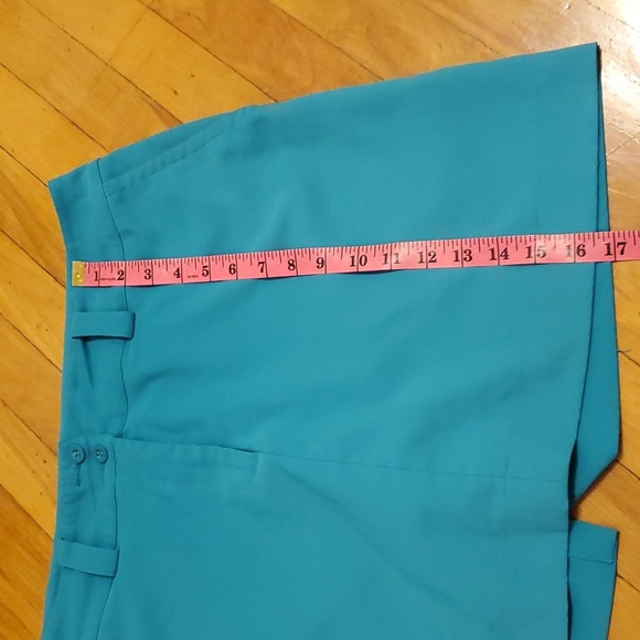 Nike Golf Tour Performance skort. Blue (turquoise). Size 12. Dri-Fit. - Picture 8 of 11